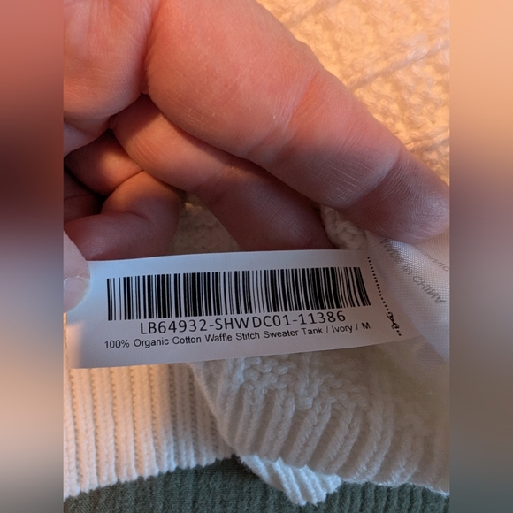 White Ribbed Knit Tank Top - Picture 4 of 5